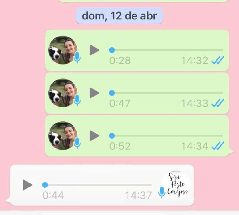 Última conversa entre amigas no WhatsApp foi por meio de áudios. Em gravação, Carolina (no balão branco) comemorou que o bebê de Cristina nasceria em poucos dias