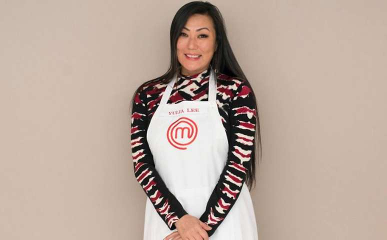 Aos 46 anos de idade, a coreana Yulia Lee j&aacute; morou em diversos pa&iacute;ses e participou da 5&ordf; temporada do 'MasterChef Brasil', em 2018. &nbsp;