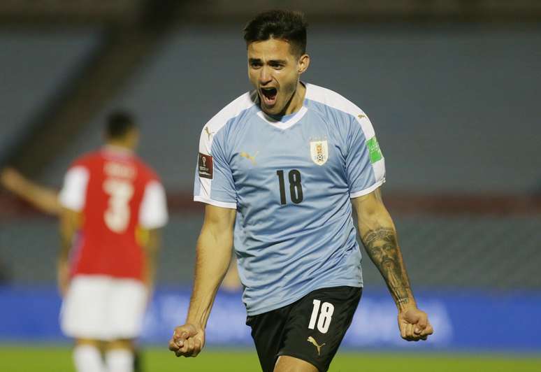 Com gol nos acréscimos, Uruguai vence Chile na estreia nas Eliminatórias