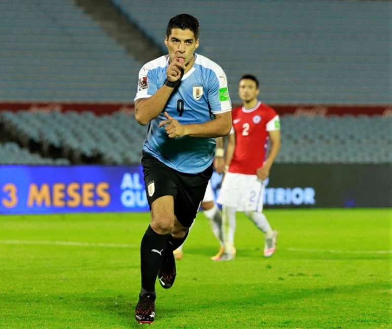 Suárez marcou primeiro gol do Uruguai contra o Chile na última quinta-feira (Divulgação/Seleção Uruguaia)