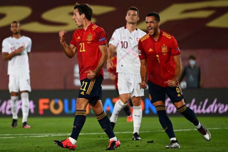 Oyarzabal marcou o único gol da partida (Foto: GABRIEL BOUYS / AFP)
