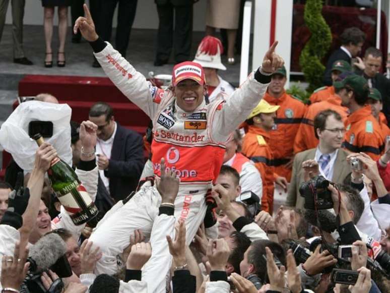 A primeira vit&oacute;ria de Lewis Hamilton em M&ocirc;naco aconteceu em 2008 