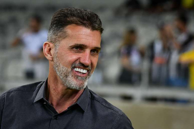 Vagner Mancini é o novo técnico do Corinthians