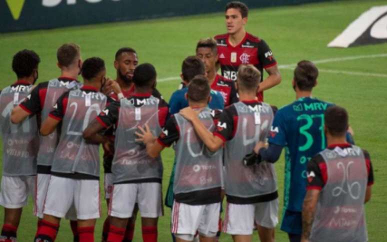 Flamengo consegue vitória no jogo com o Goiás - Fim de Jogo