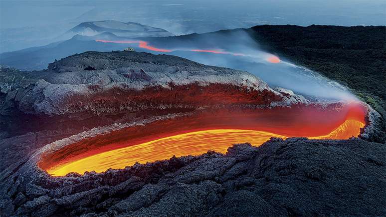 Rio de Fogo do Etna, de Luciano Gaudenzio, da It&aacute;lia