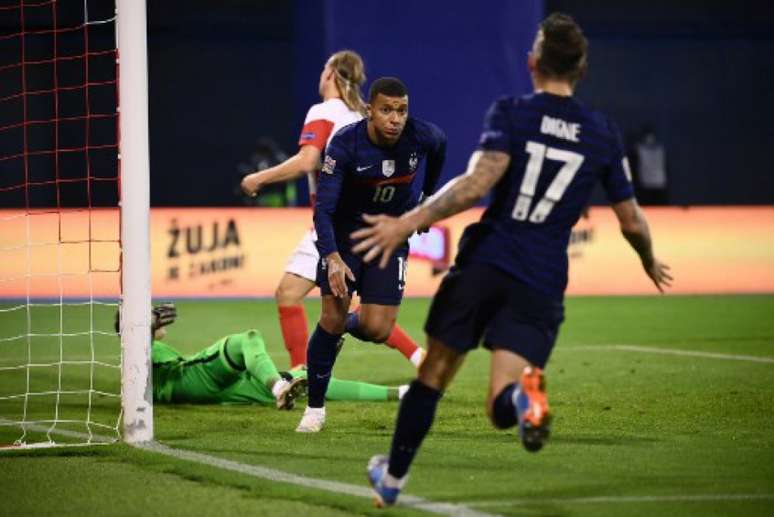 Mbappé marcou o gol da vitória (Foto: FRANCK FIFE / AFP)