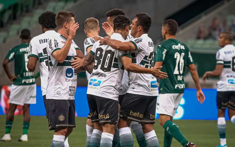 Coritiba venceu o Palmeiras sem levar grandes sustos (Foto: Divulgação/Coritiba)