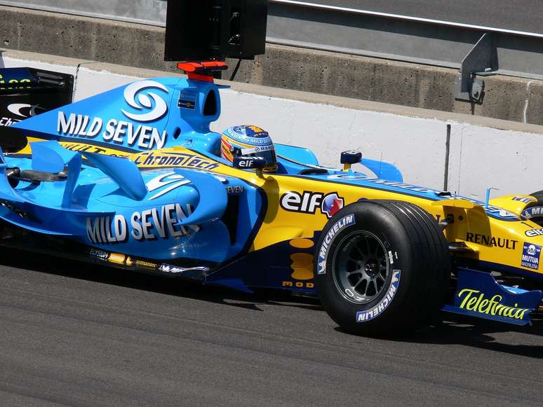 Fernando Alonso foi bicampeão do mundo com a Renault em 2005 e 2006.