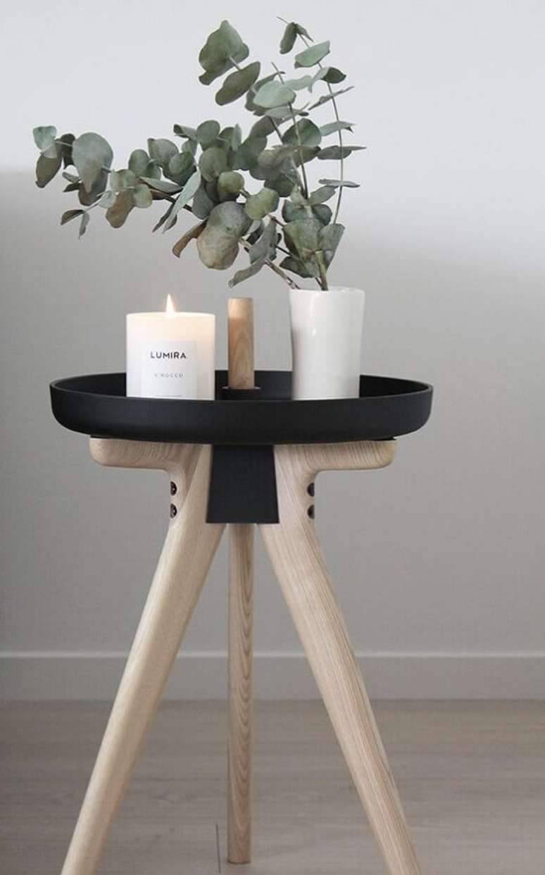 47. Design diferente de mesa de canto redonda retr&ocirc; &ndash; Foto; The Design Chaser