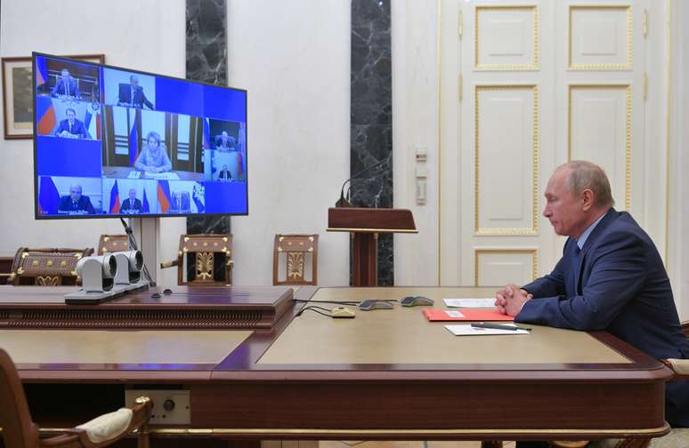 Presidente russo, Vladimir Putin, em Moscou
16/10/2020
Sputnik/Alexei Druzhinin/Kremlin via REUTERS