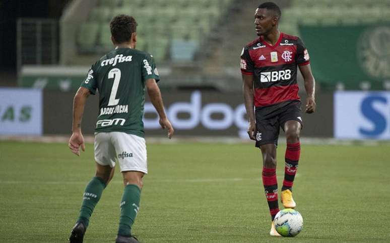 O empate em 1 a 1 no Allianz Parque: atraso do Flamengo gerou denúncia no STJD (Foto: Alexandre Vidal / Flamengo)