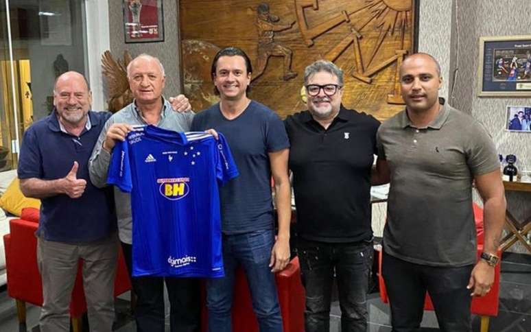 Felipão foi contratado até o fim de 2022 para ajudar o Cruzeiro na dura missão de sair do Z4 da Série B e ainda buscar o acesso-(Reprodução)