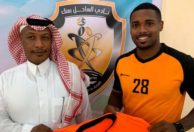 Patrick Carvalho assinou com o Al Sahel, da Arábie Saudita (Foto: Divulgação/Al Sahel)