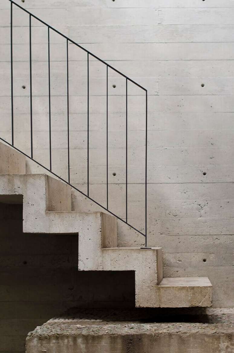 16. Ambiente r&uacute;stico com delicado guarda-corpo de ferro &ndash; Foto: ArchDaily