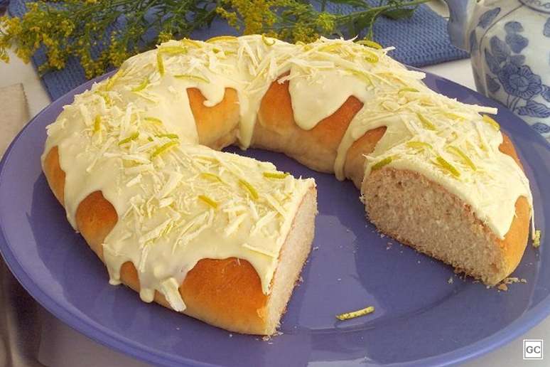 Guia da Cozinha - Rosca caseira para comemorar o Dia Mundial do Pão!