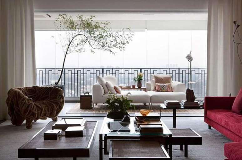 84. Apartamento com varanda espa&ccedil;a com guarda-corpo de alum&iacute;nio &ndash; Foto: Clarissa Strauss