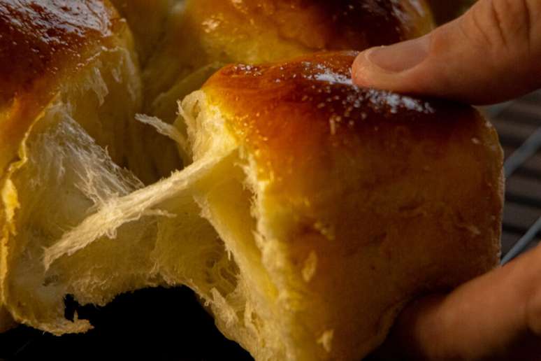 Guia da Cozinha - Pão travesseiro da Rafa: receita de pão macio e fofinho