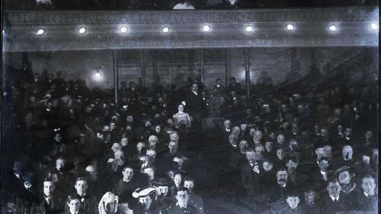 Foto do cinema em 1899, quando era conhecido como Graham Opera House; local sobreviveu à Grande Depressão e à chegada do streaming