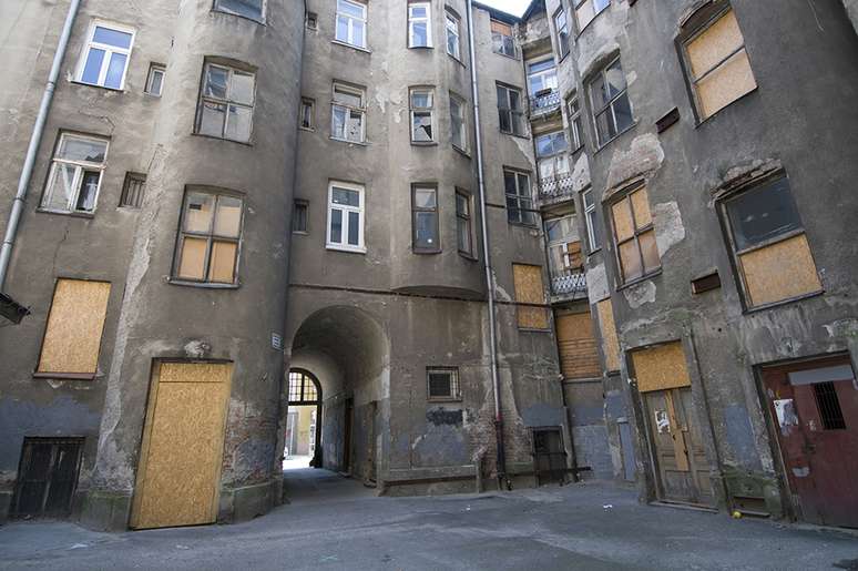 Cerca de meio milh&atilde;o de pessoas viviam em uma &aacute;rea de apenas 3,4 km quadrados, dificultando o isolamento social