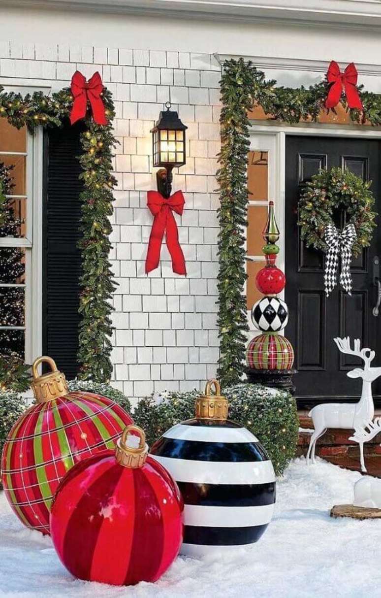 6. Linda inspira&ccedil;&atilde;o para decora&ccedil;&atilde;o de jardim com fest&atilde;o de Natal &ndash; Foto: Pinterest