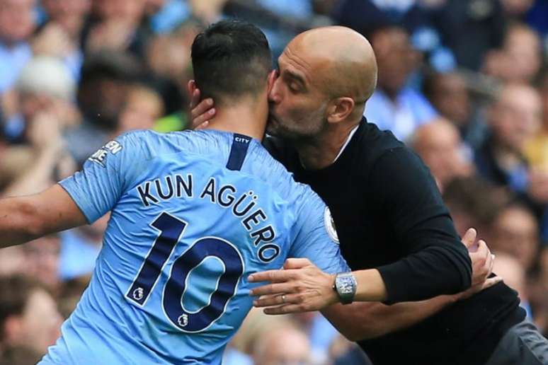 Agüero é um dos maiores ídolos da história do Manchester City (Foto: LINDSEY PARNABY / AFP)