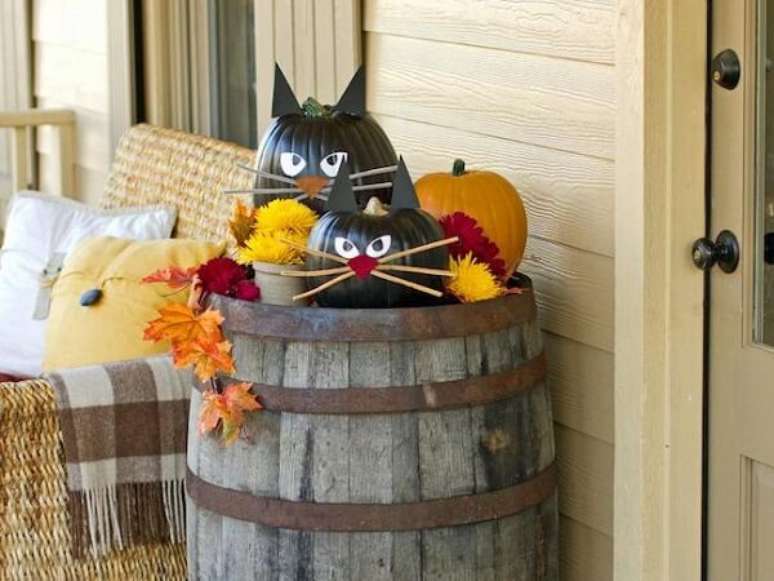 39. A abóbora de halloween preta se transforma em gatos. Fonte: Pinterest