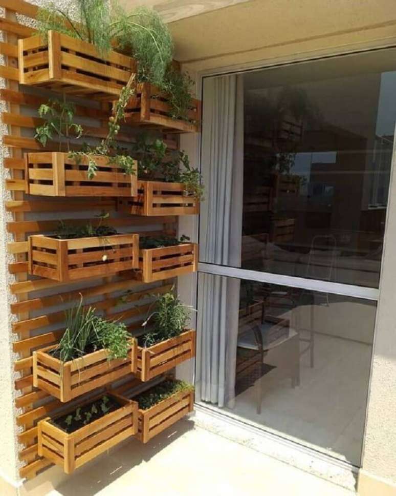 5. Ideia de horta orgânica para varanda de apartamento – Foto: MdeMulher