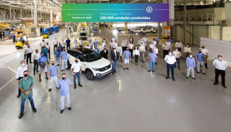 Celebração na fábrica da Volkswagen em São José dos Pinhais: 100 mil T-Cross produzidos.