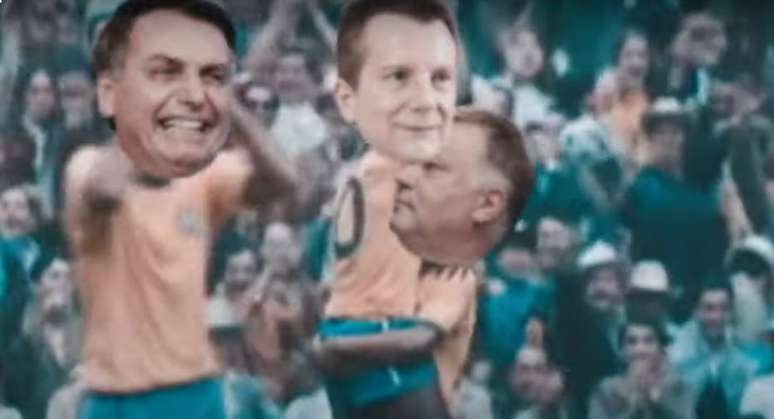 Imagem de vídeo publicado por Russomanno de uma partida da seleção brasileira de futebol, mas com o seu rosto e o de Bolsonaro inseridos nos corpos dos jogadores.