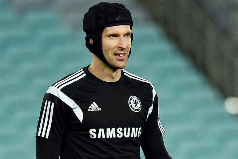 Petr Cech na época de Chelsea (Foto: Saeed Khan/AFP)