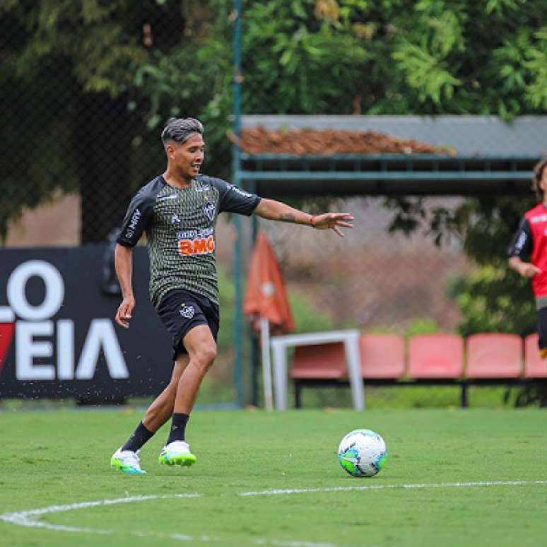 Zaracho já treina no Atlético-MG e tem o aval de Sampaoli antes mesmo de estrear-(Pedro Souza/Agência Galo)