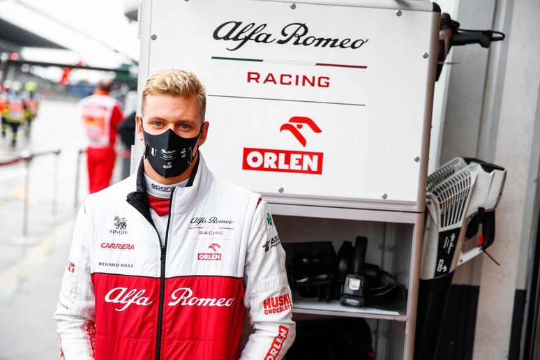 Schumacher é líder da Fórmula 2 e cotado para uma vaga na Alfa Romeo em 2021 