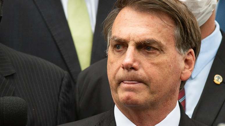 Inquérito no STF apura se o presidente Bolsonaro interveio na Polícia Federal para proteger interesses pessoais e de sua família