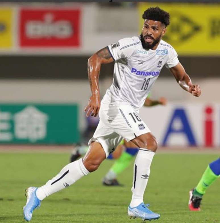 Patric em ação pelo Gamba Osaka (Foto: Reprodução/Gamba Osaka)