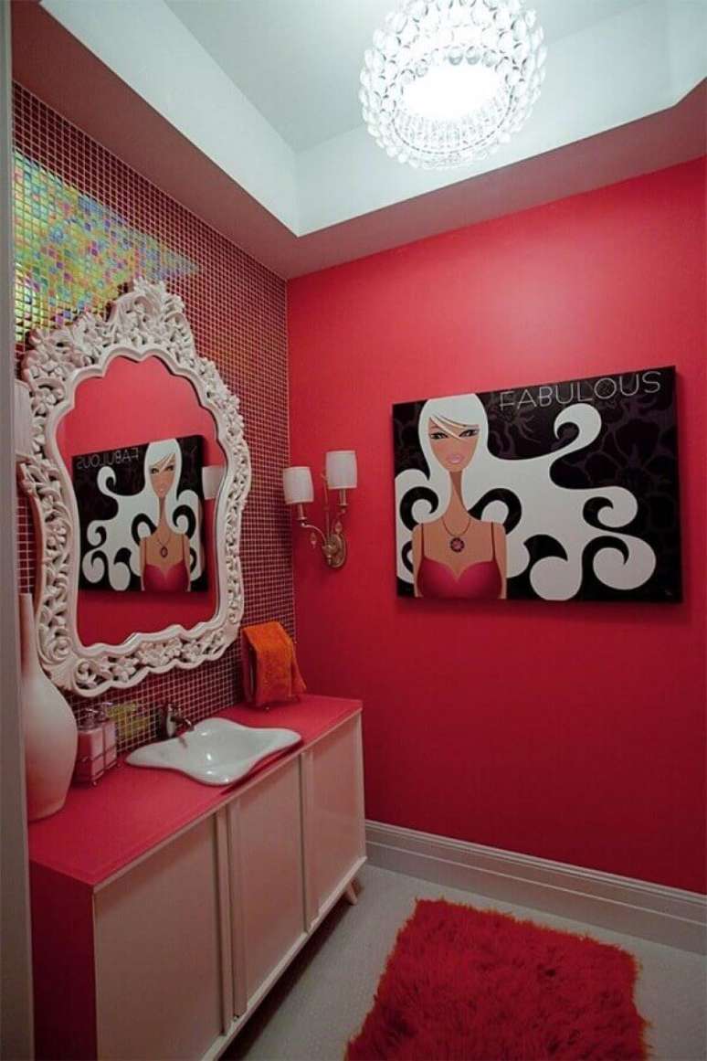 46. Decora&ccedil;&atilde;o feminina para banheiro vermelho &ndash; Foto: Houzz