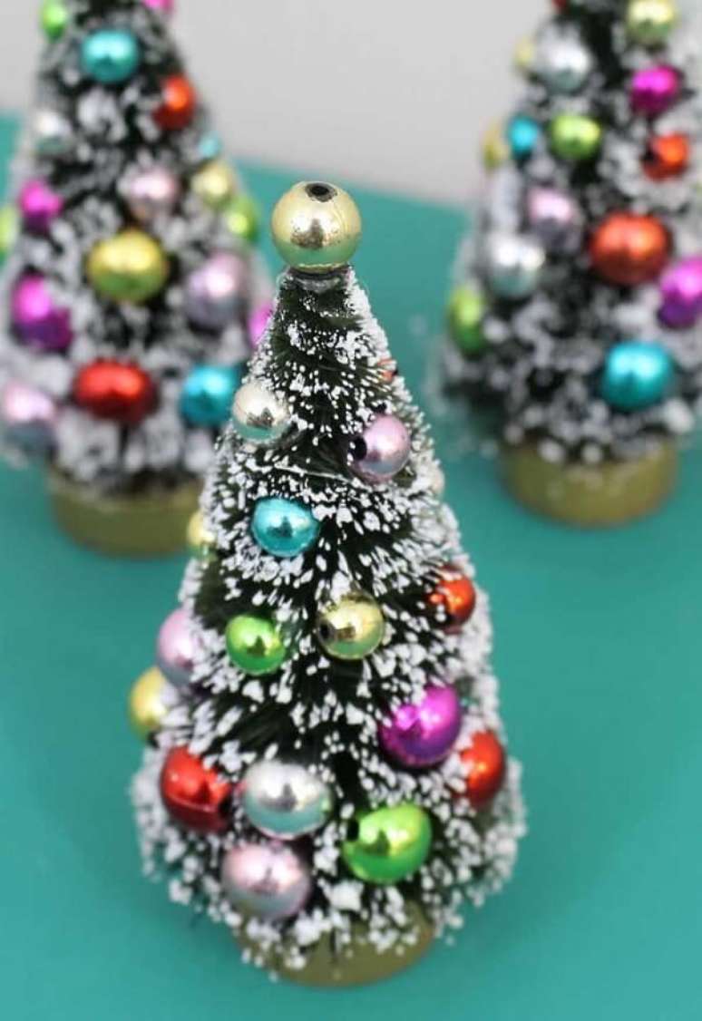 51- Esse modelos de pinheiro de natal s&atilde;o bem populares. Fonte: Pinterest