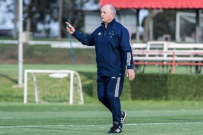 Felipão já está observando o elenco para pedir reforços no Cruzeiro-(Gustavo Aleixo/Cruzeiro)