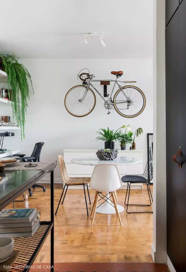 54. Mesa saarinen redonda &ndash; Via: Hist&oacute;rias de Casa