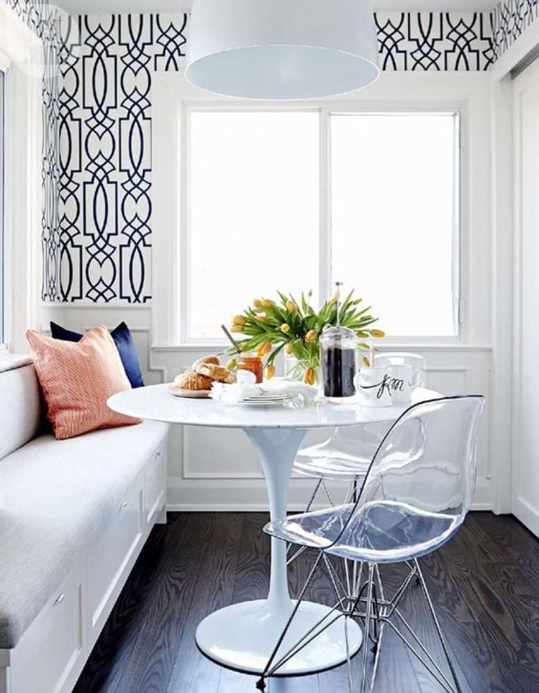 57. Cantinho alem&atilde;o com mesa saarinen redonda &ndash; Via: Style at home
