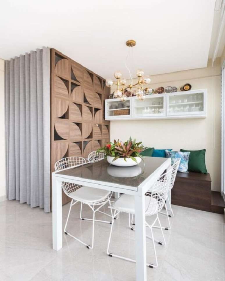 8. Se voc&ecirc; gosta de design e decora&ccedil;&atilde;o a cadeira Bertoia original &eacute; perfeita para o seu projeto. Fonte: Pinterest