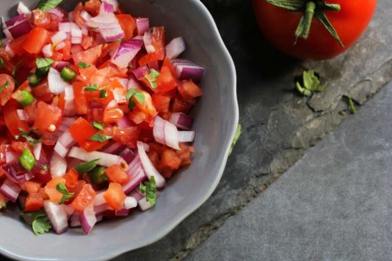 Guia da Cozinha - Vinagrete x Molho à campanha: você sabe a diferença?