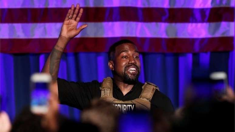 O rapper Kanye West não poderá aparecer nas cédulas eleitorais de todos os Estados dos EUA