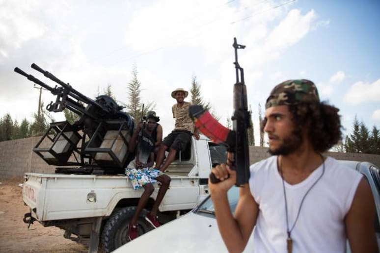 Milícia leal ao governo Sarraj em Trípoli, capital da Líbia