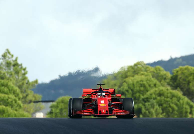 Sebastian Vettel conseguiu finalmente colocar a Ferrari entre as primeiras colocadas 