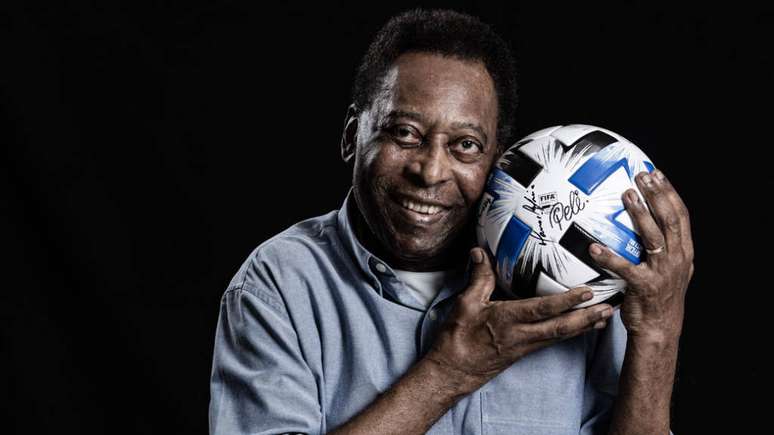 Pelé foi homenageado pela Fifa em seu aniversário de 80 anos (Foto: Divulgação)