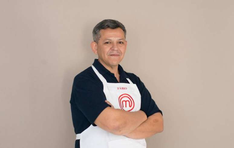 Aos 44 anos, Fábio decidiu participar do 'MasterChef Brasil' após os elogios que recebe por sua comida frequentemente.  
