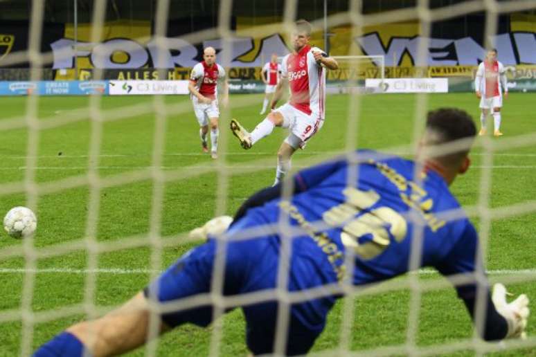 Ajax venceu por 13 a 0 (Foto: Olaf KRAAK / ANP / AFP)