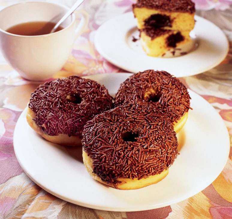 Guia da Cozinha - Donuts: cinco receitas irresist&iacute;veis aos olhos e ao paladar