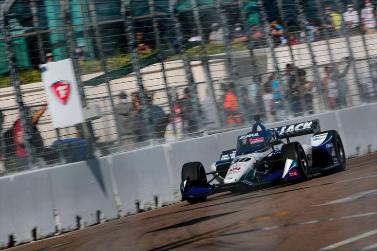 Takuma Sato foi alvo de críticas neste domingo 