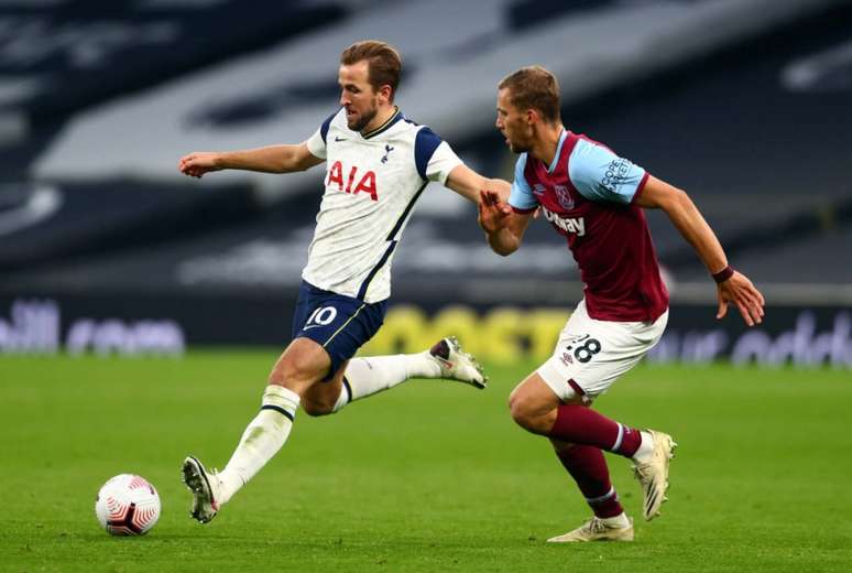 Harry Kane foi elogiado pelo técnico do Burnley, Sean Dyche (CLIVE ROSE / POOL / AFP)